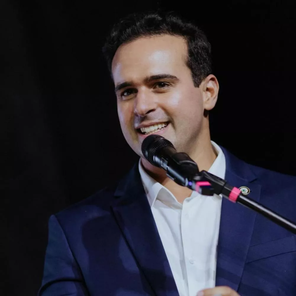 Foto de rosto de Lucas Ribeiro