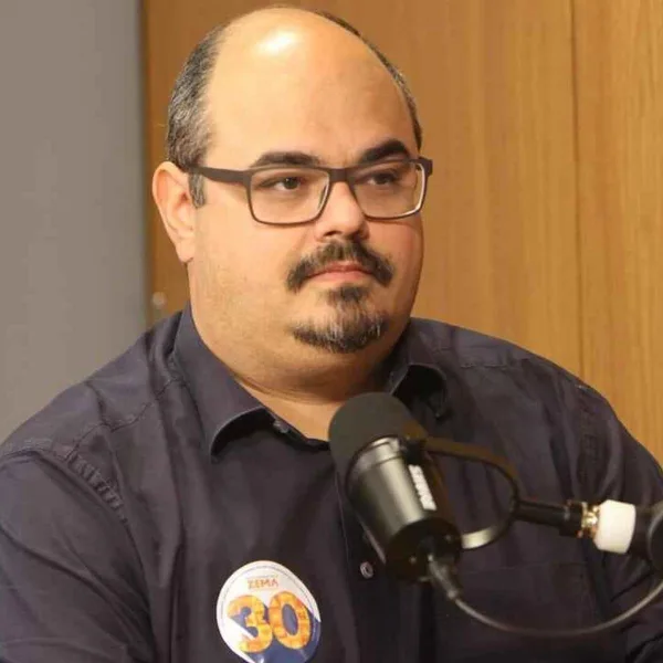Foto de rosto de Mateus Simões