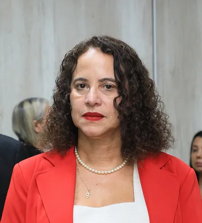 Foto de rosto de Luciana Santos