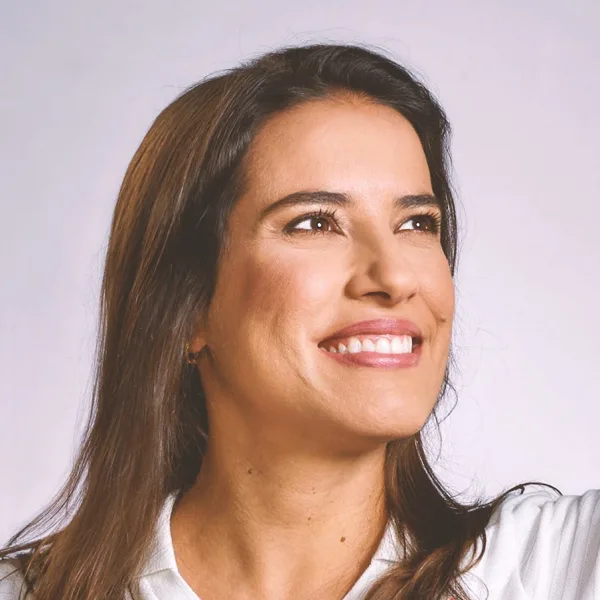 Foto de rosto de Raquel Lyra